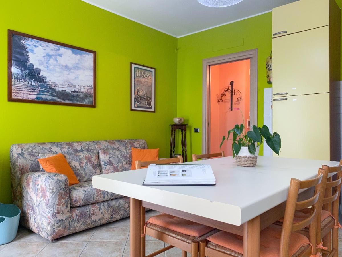 Apartamento Sunny House Diano dʼAlba Exterior foto