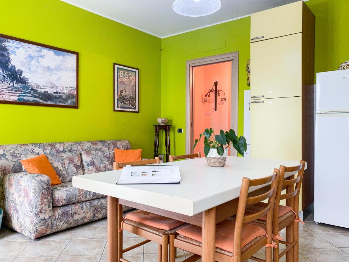 Apartamento Sunny House Diano dʼAlba Exterior foto